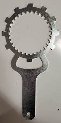 Clutch removal holding tool - clutch,